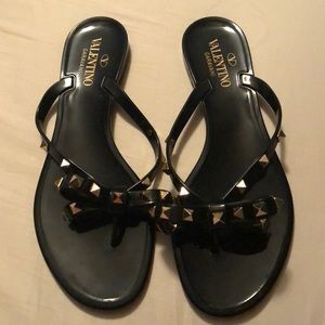 Valentino Garavani Studded Flip flops